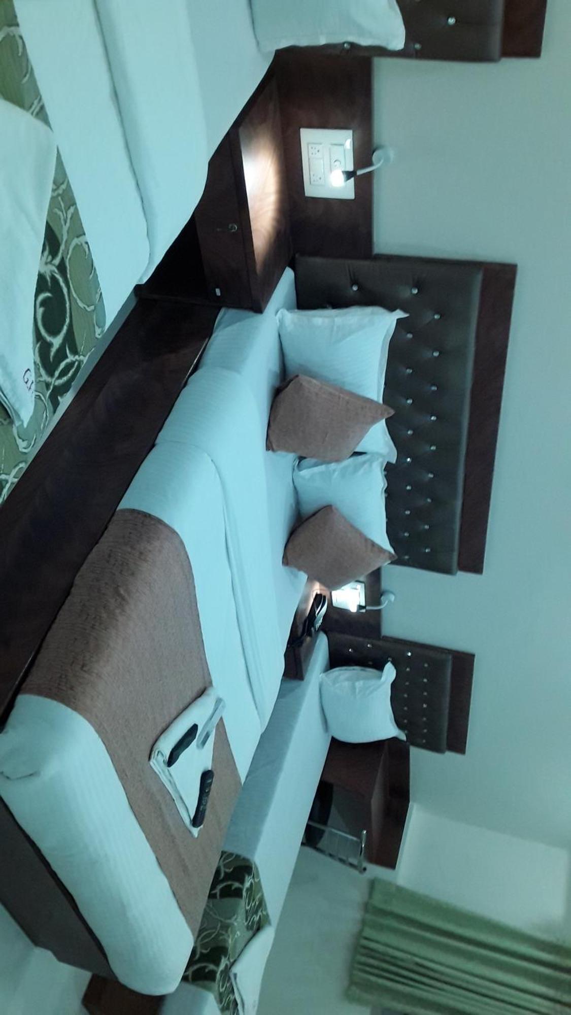 Hotel Golden Hayyath Inn Mumbai Eksteriør bilde