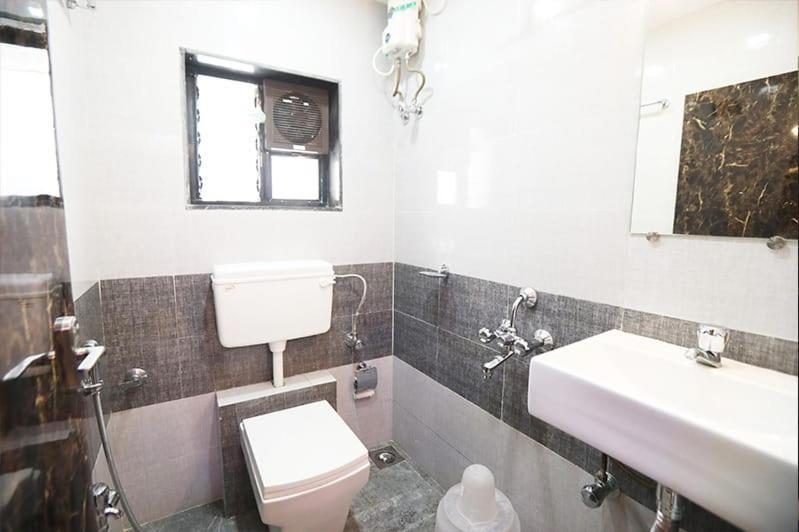 Hotel Golden Hayyath Inn Mumbai Eksteriør bilde